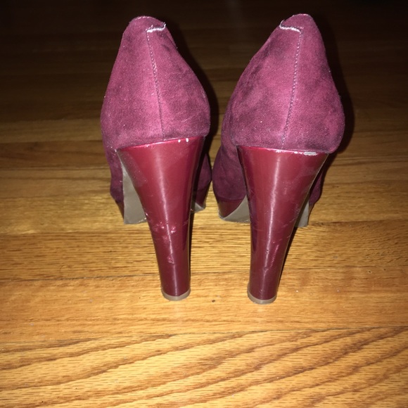 *SALE* Cosmopolitan Burgundy (Wine color) Heels - Picture 3 of 4